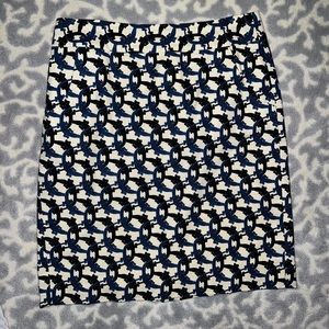 🐊Jcrew alligator print pencil skirt size 6.